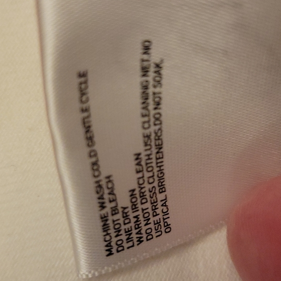 NWT Uniqlo jean shorts size 36 - Picture 7 of 8